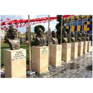 Çorum Belediye Türk Büyükler Büstü