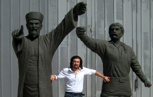 Kahramanlik Heykeli Yapımı