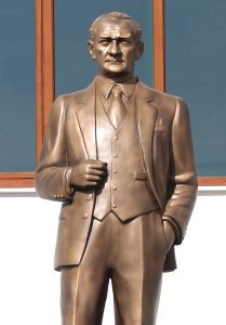 282 cm Sivil Kıyafetli Atatürk Büstü Satışı